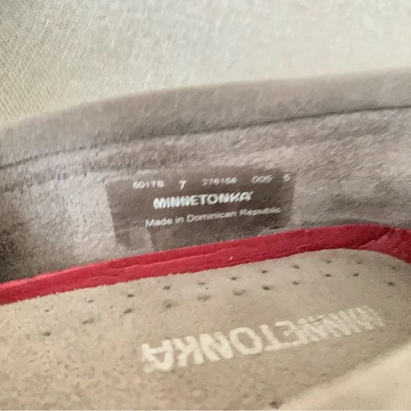 Minnietonka US 7 Gray Leather with Beads Women's nomadic spirit Moccasins US 7 - Picture 5 of 7